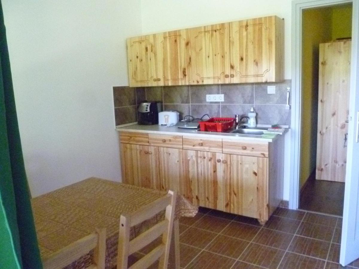 Lispeszentadorján Kisrejtek Apartmanhaz المظهر الخارجي الصورة