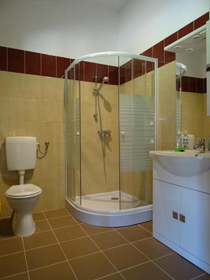 Lispeszentadorján Kisrejtek Apartmanhaz المظهر الخارجي الصورة